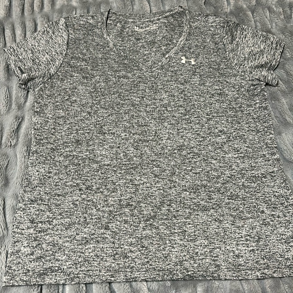 Under Armour Women’s Size L